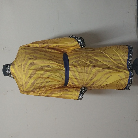 NEW! Sassy Jones Printed Wrap Topper Robe with Belt, Yellow & Blue - Picture 8 of 16